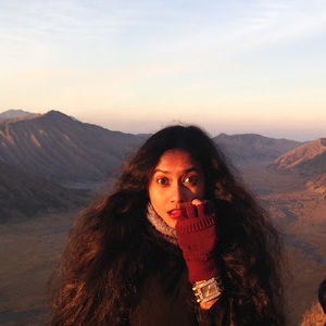 Meet your Posher, Ama